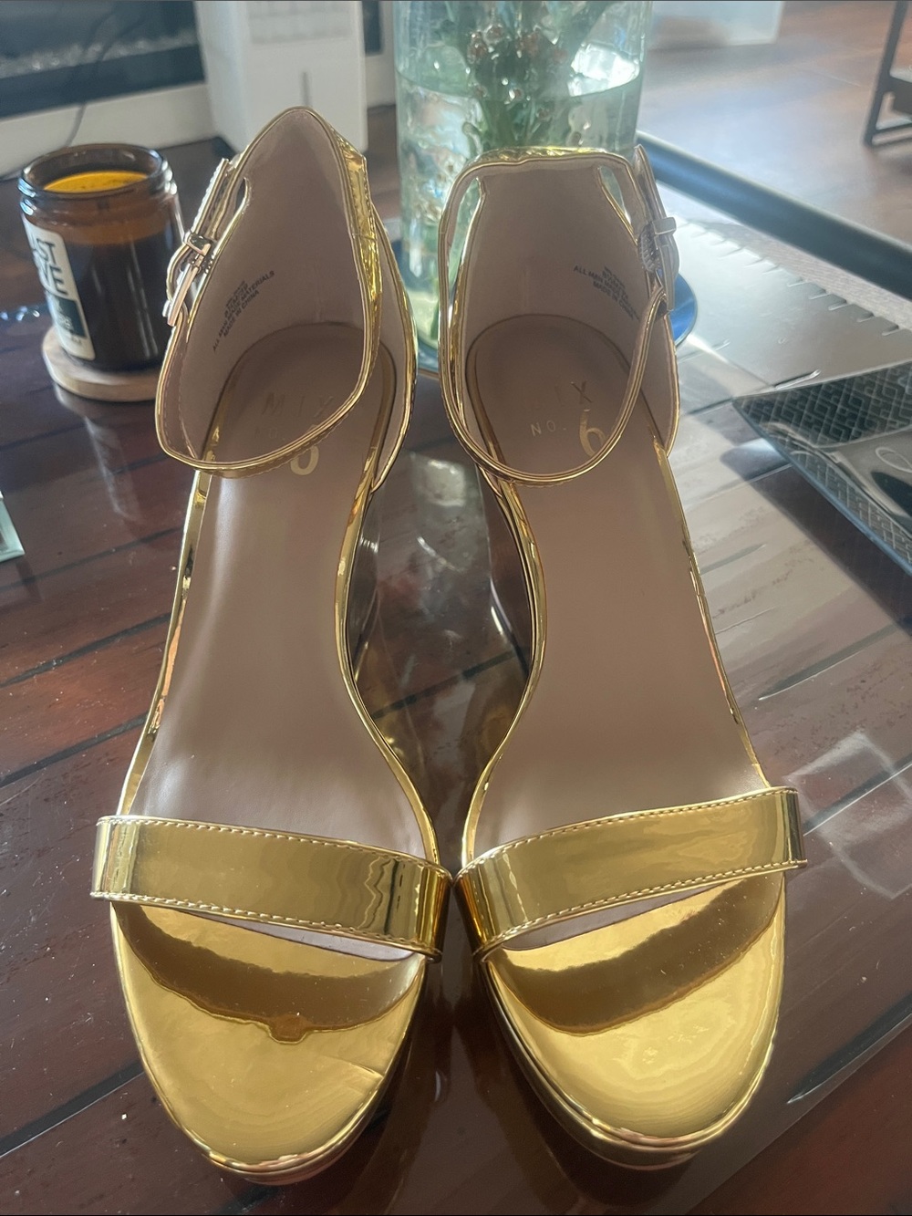 LIKE NEW ! SO SEXY Gold Metallic Ankle-Strap Women’s Sandals